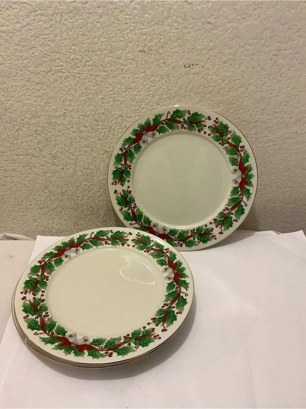Lot of 4 Sango 8415 Christmas Holly dinner Plates 2 Lots Available VGC!